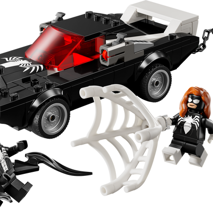SPIDER-MAN VS. COCHE BRUTAL DE VENOM