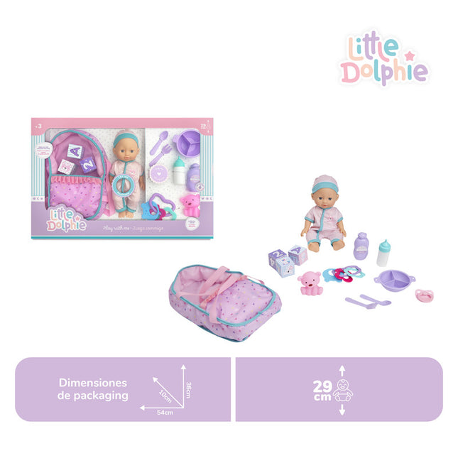 Muñeca de 29 cm con extremidades de vinilo y aroma suave. Tiene 4 sonidos, botón de prueba e incluye 12 accesorios.