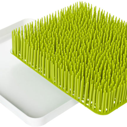 LAWN Green | White