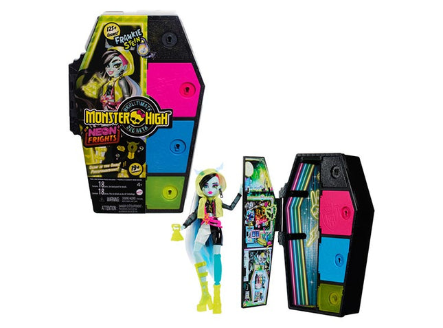 Monster High Muñeca Skulltimates Secrets Sustos Neon Frankie